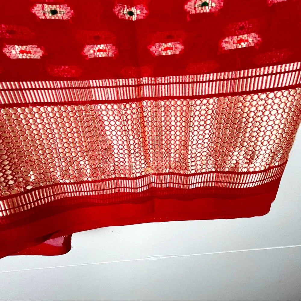 Red Silk Saree Sari Sarong Songket Gold Thread Petticoat Lined Handwoven in Bali